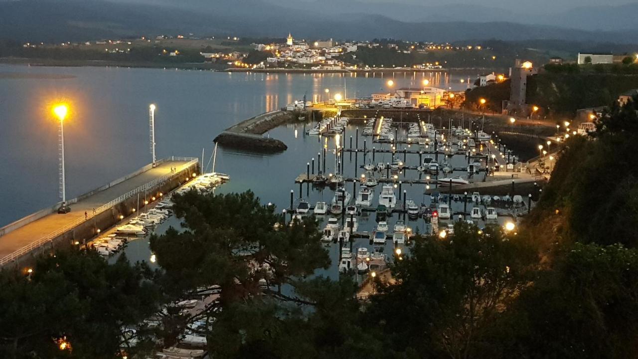 Apartamentos Shalom Ribadeo Bagian luar foto