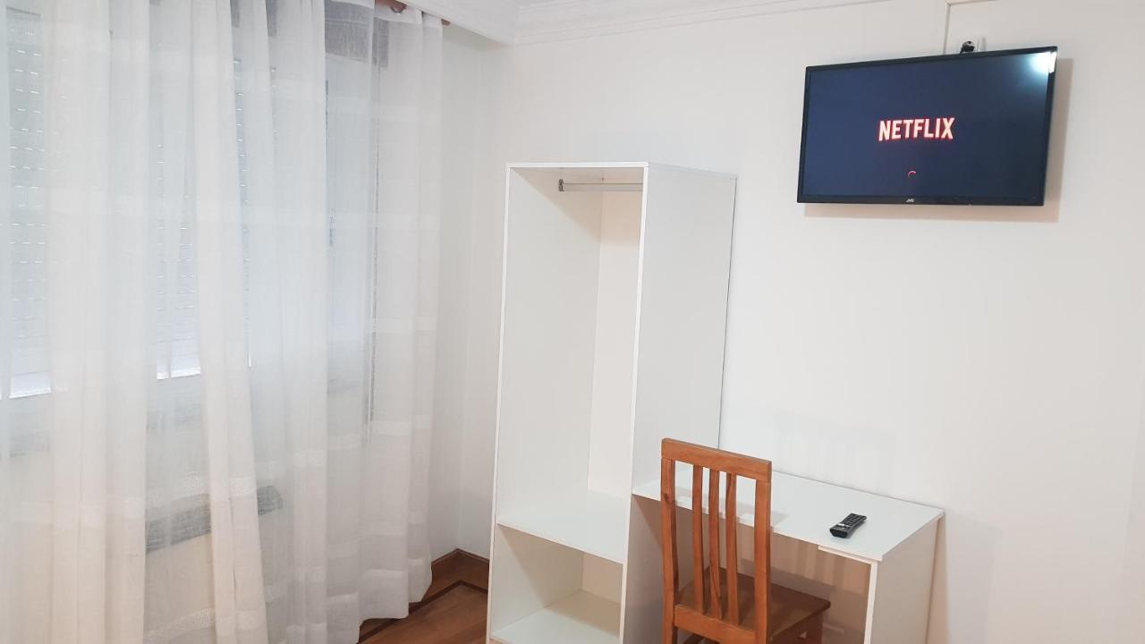 Apartamentos Shalom Ribadeo Bagian luar foto
