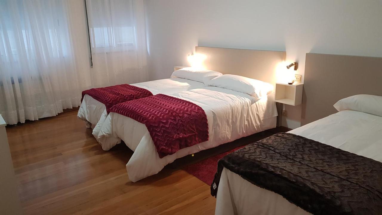 Apartamentos Shalom Ribadeo Bagian luar foto